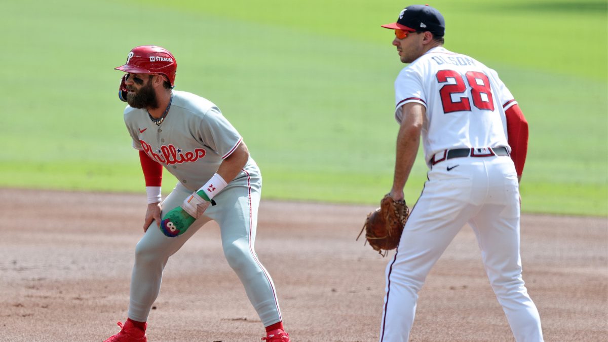 Braves and Phillies players on field during decisive Game 3 of NL Wild Card Series